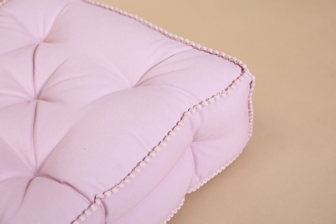 Pufe Acolchoado Boho – Rosa Pó