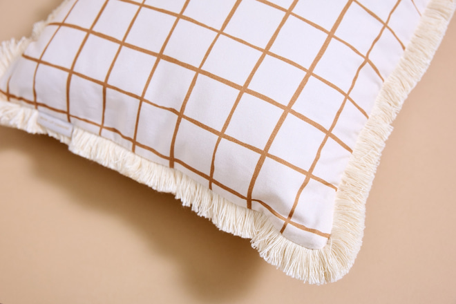 Almofada Retangular com Franjas – Vichy Caramel