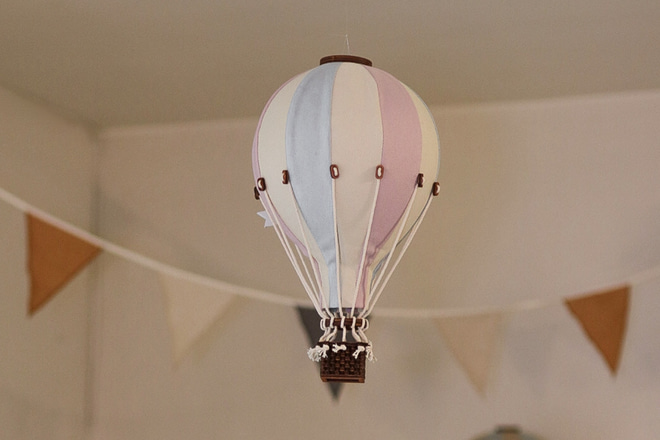 Pink, Blue & Ecru Hot Air Balloon