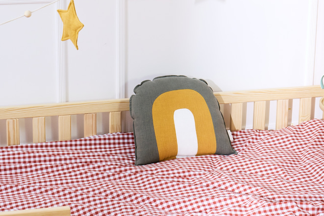 Regenbogenkissen aus Leinen Khaki