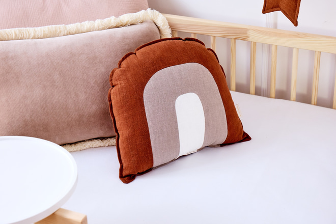Coussin Arc en Ciel en Lin Caramel