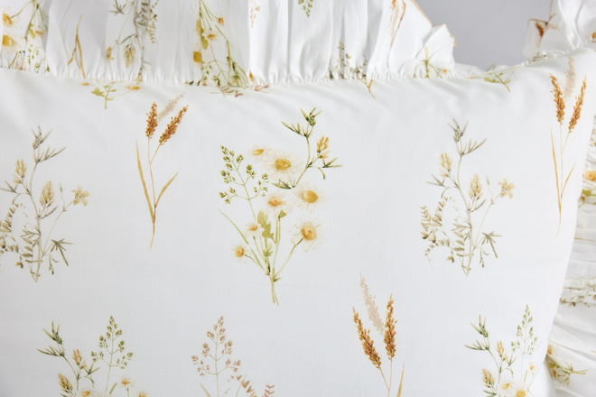 Conjunto de Capa de Edredão Flores do Campo com Rufos 120x170