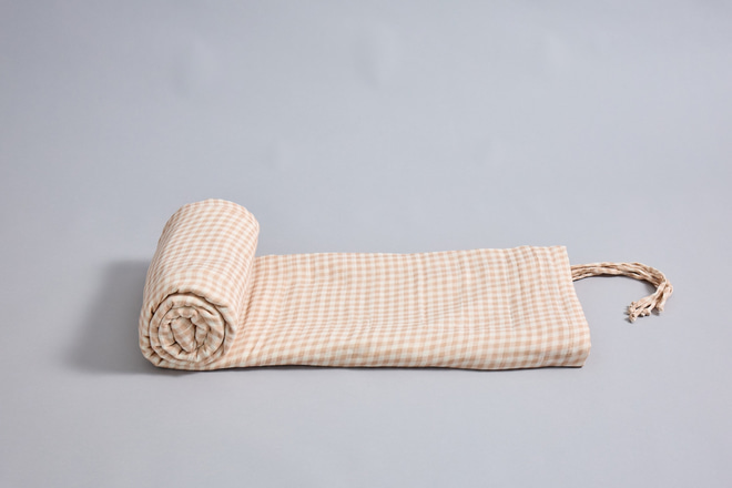 Hausbett-Himmel Kleine Beige Karos - Modell DK