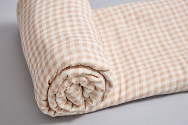 Véu de cama casinha Pequenos Quadrados Bege - Modelo DK