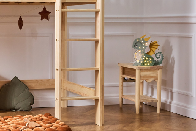 Bedside Table - Scalloped