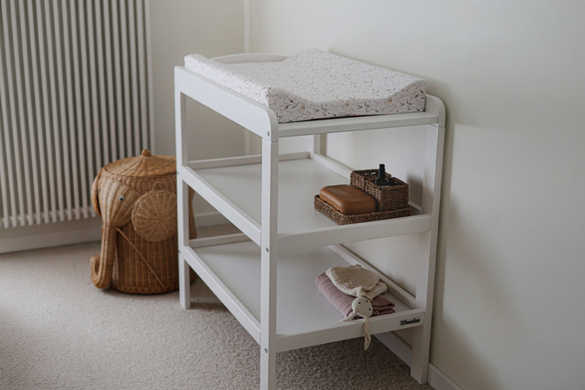 Stella Changer White