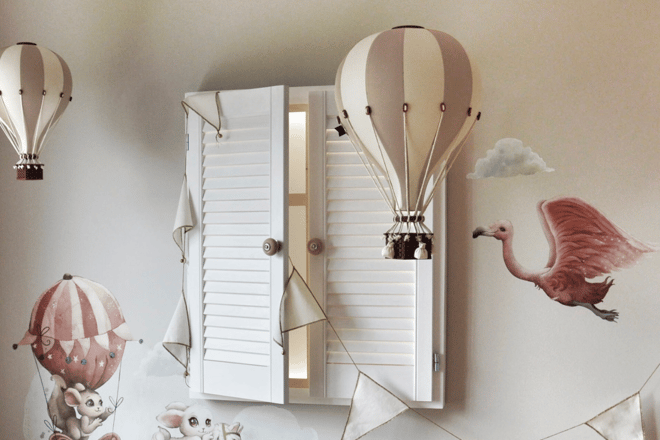 Beige & Ecru Hot Air Balloon