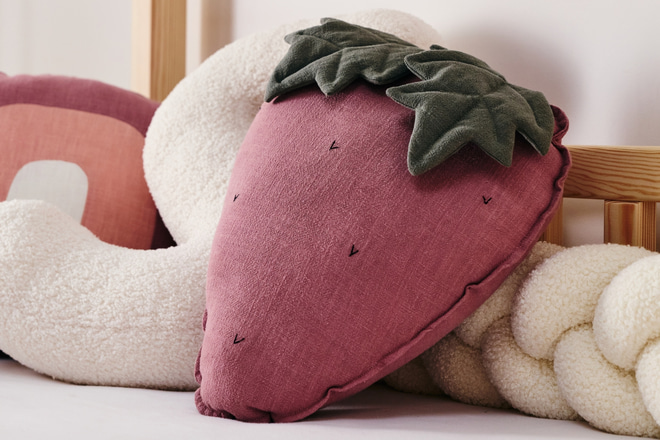 Cuscino Fragola in Lino - Rosa