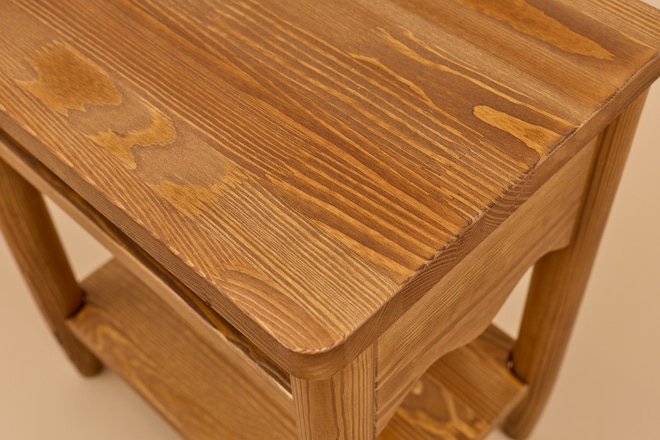 Bedside Table - Scalloped