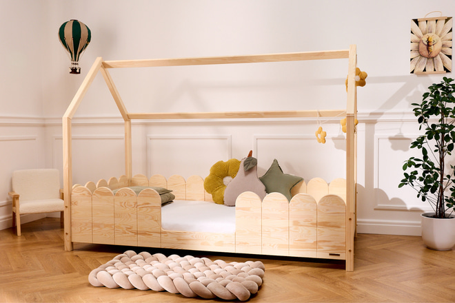 Marguerite Kissen aus Cordvelours – Gelb