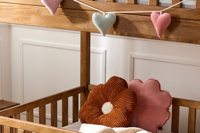 Marguerite Cushion in Corduroy Velvet – Cinnamon