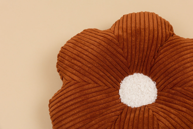 Marguerite Cushion in Corduroy Velvet – Cinnamon