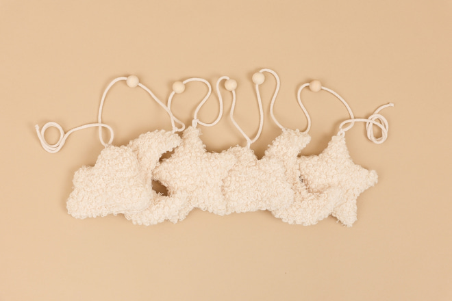 Vanilla Bouclé Garland