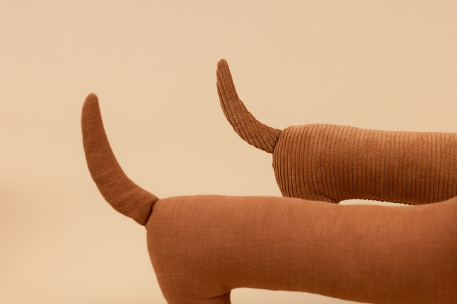 Coussin Teckel en Velours Côtelé