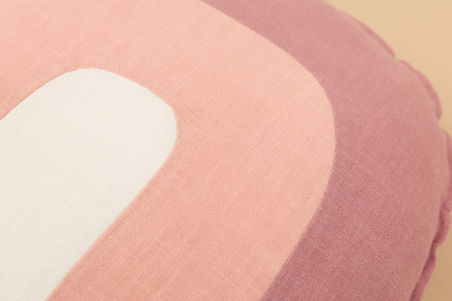 Coussin Arc en Ciel en Lin Rose Pastel