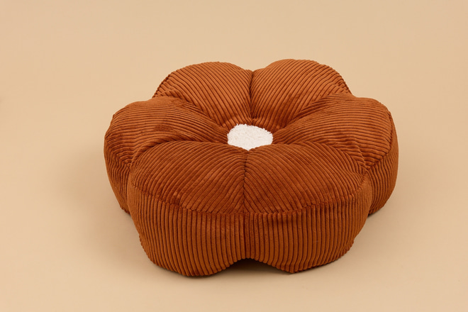 Cord-Samt Blumen Pouf – Zimt
