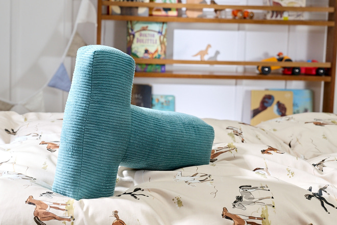 Coussin Lettre T - Velours Côtelé Bleu