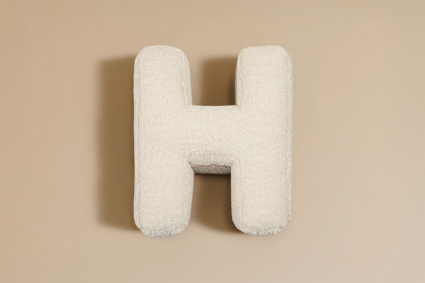 Coussin Lettre H - Bouclé