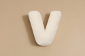 Cuscino Lettera V - Vanilla Riccio 
