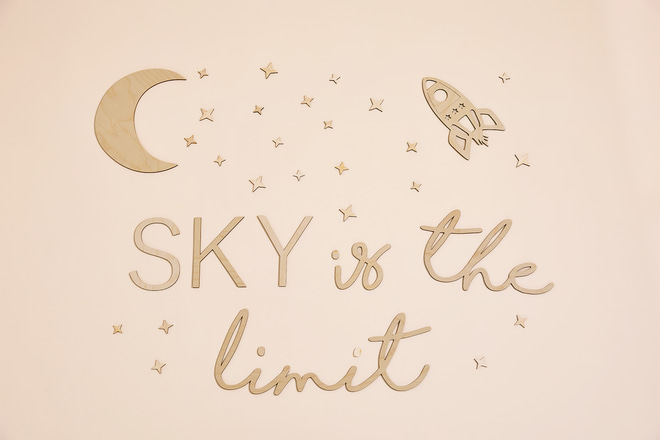 Nástěnná dekorace "Sky is the limit"
