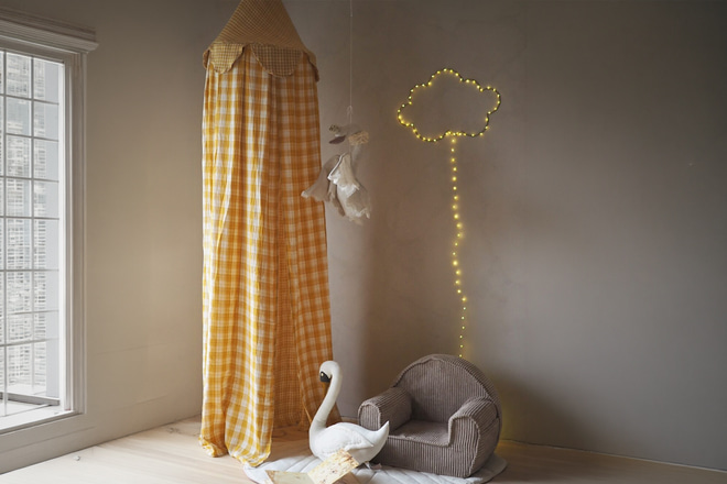 Double Sided Checkered Muslin Canopy