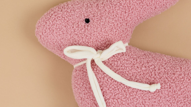 Almofada Coelho Bouclé - Rosa