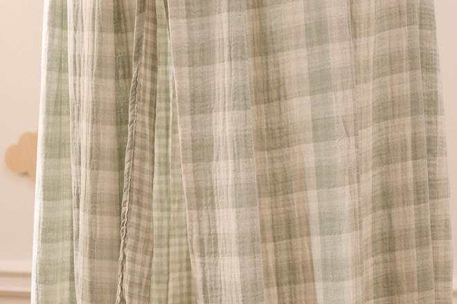 Mint Double Sided Checkered Muslin Canopy