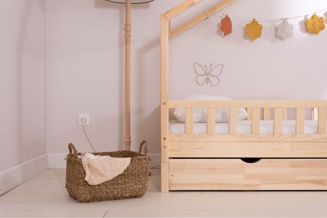 House Bed DK 105x190cm