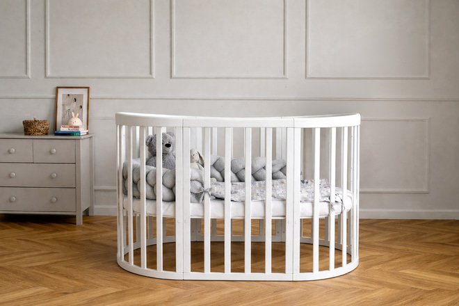 Berceau Évolutif Ovale 7 en 1 avec Matelas - Blanc