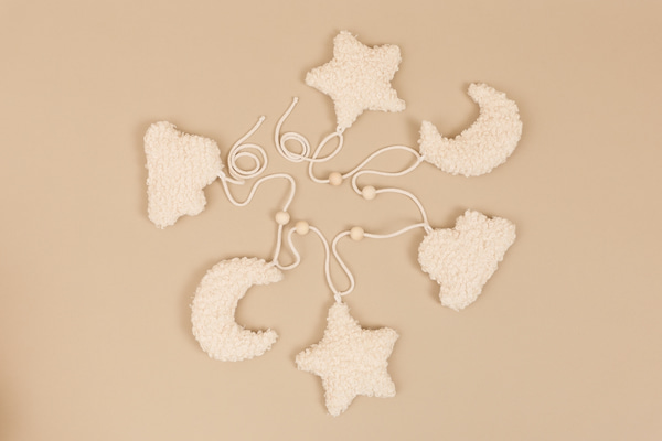 Girlanda Bouclé Nightsky – Vanilka