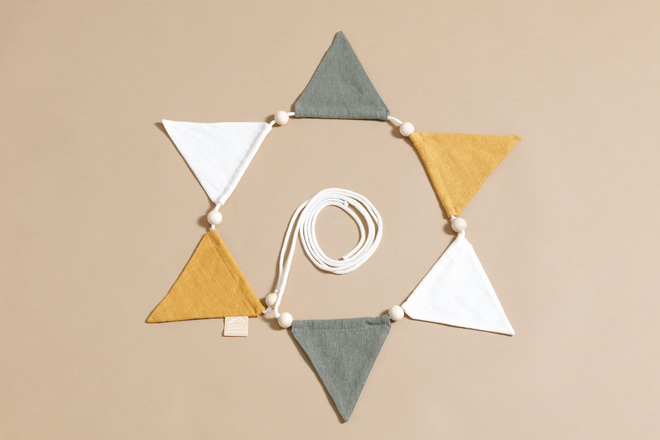 Sunshine Garland Linen Khaki