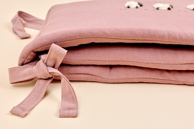 Bed Bumper – Sheep