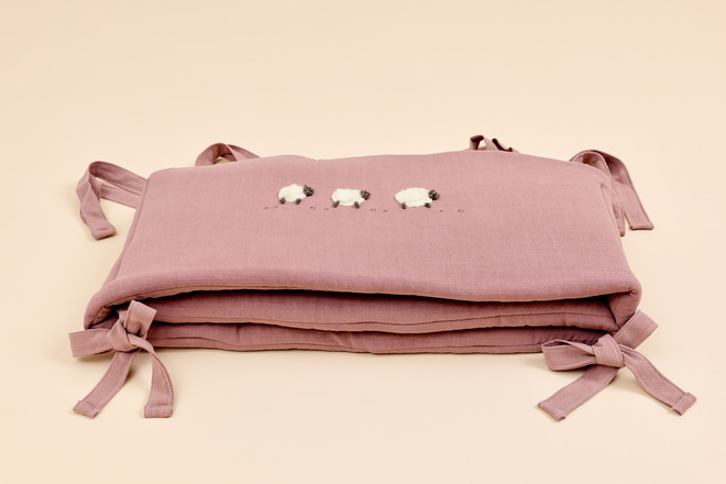 Bed Bumper – Sheep