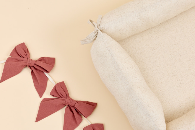 Linen Baby Nest Reducer - Natural