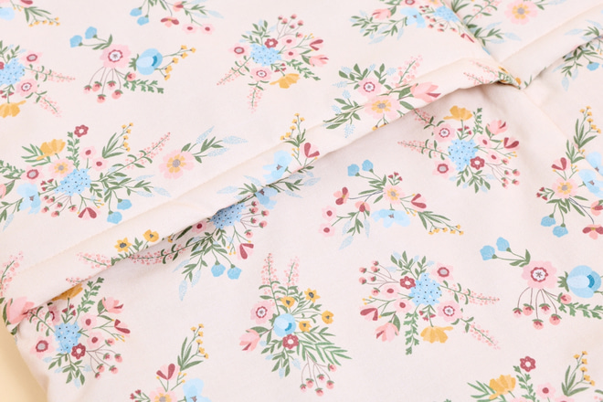 Kapsa na Ukládání – Blooming Meadow