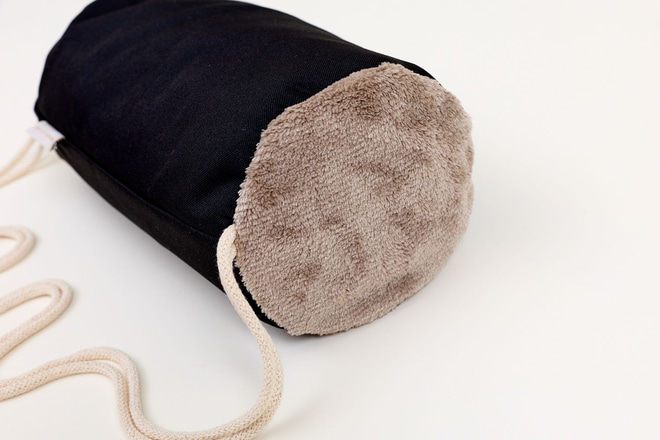 Velvet travel mat for dogs