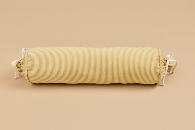 Nackenrolle Cordkissen - Blassgelb