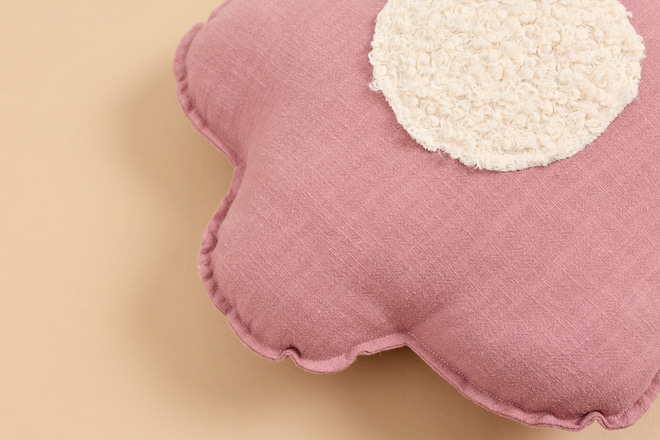 Linen flower cushion - Vintage pink