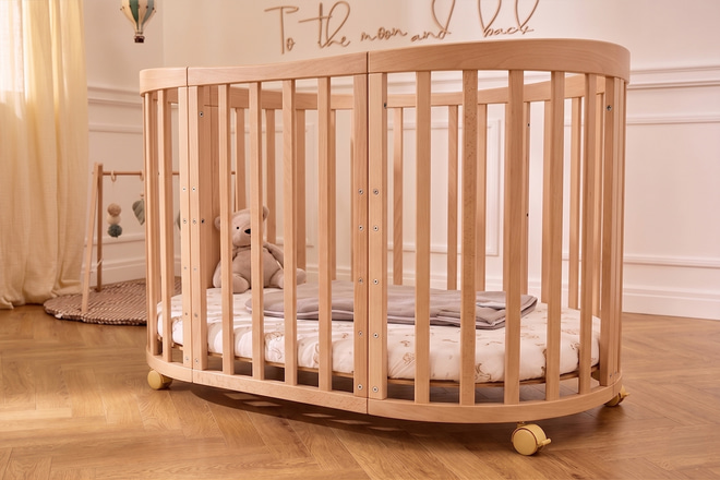 Culla Evolutiva Ovale 7 in 1 con Materasso - Legno Naturale
