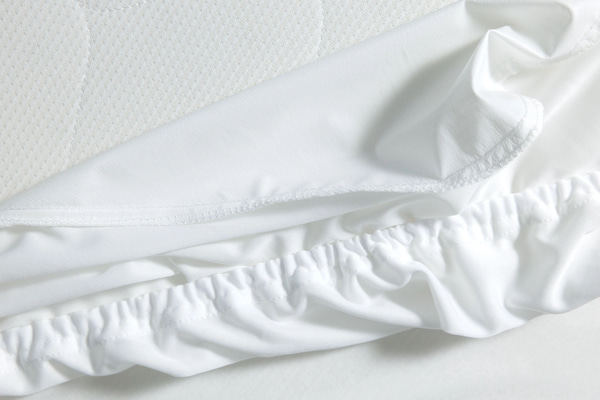 Small Waterpoof Fitted Sheet for Oval Evolving Cradle