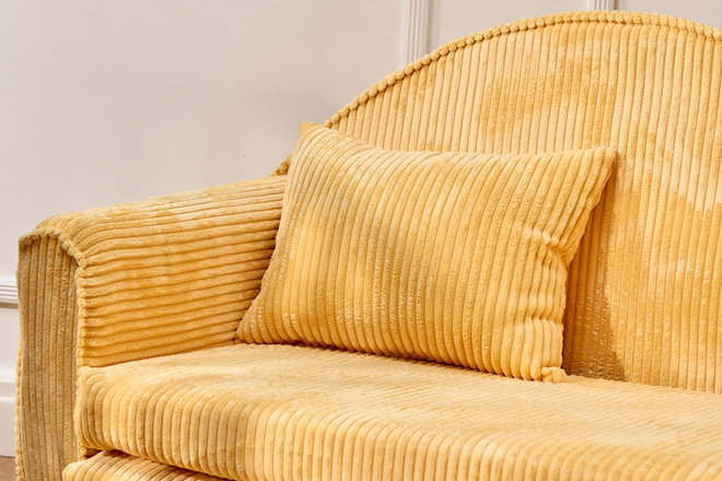 Pohovka z manšestru - Sandy Yellow