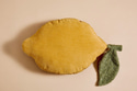 Almofada Limão em Veludo Cotelê – Amarelo