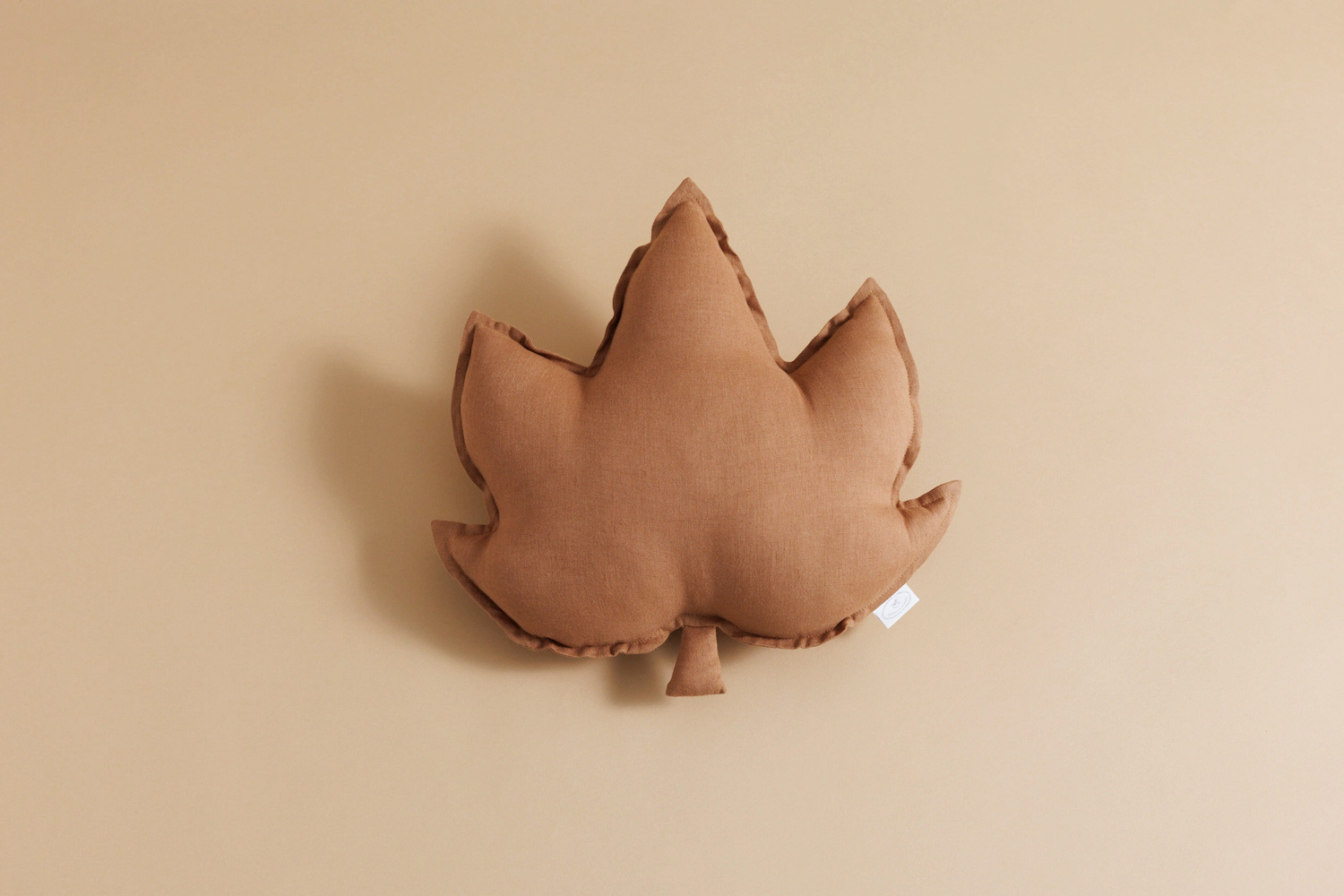 - Coussin Feuille d’Érable en Lin Chocolat - Marron (Mon Lit Cabane) - Couverture