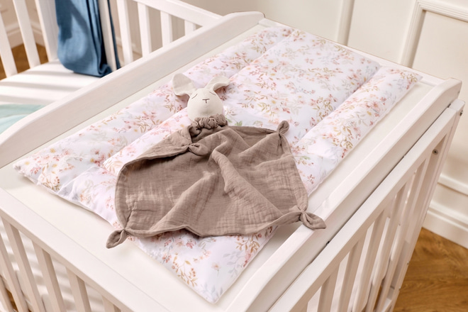 Maja Cot Top Changer for Baby Bed - White