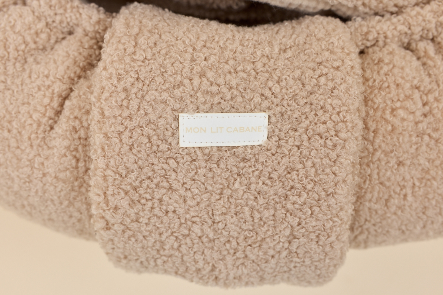 - Réducteur de Lit Bouclé - Cappuccino Set - Marron (Mon Lit Cabane) - Image 11
