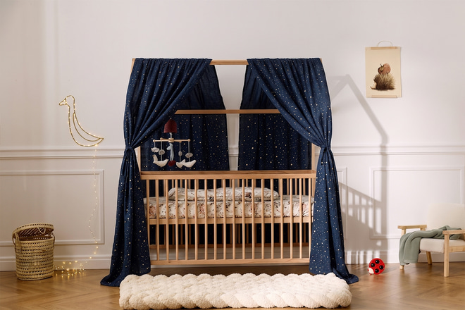 Tela Cama Casita Azul Marino Con Estrellas Doradas - Modelo L