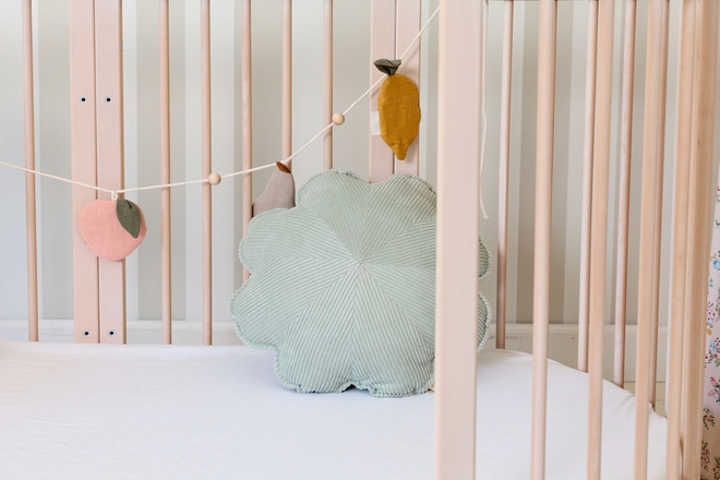 9 in 1 Oval Evolving Cradle - Misty Pink