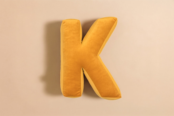 K - Giallo