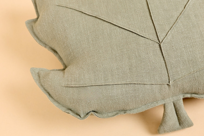 Coussin Feuille d'Automne en Lin - Kaki