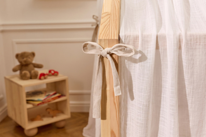 Bed Canopy – Off White Textured muslin – DK Model